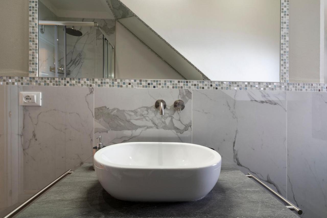 Querini Suite-balcony On Canal, Close To San Marco * Venice