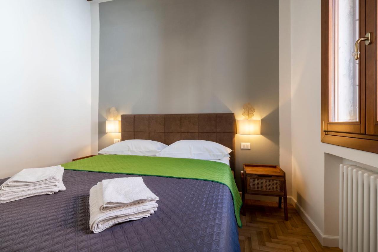 Querini Suite-balcony On Canal, Close To San Marco Venice