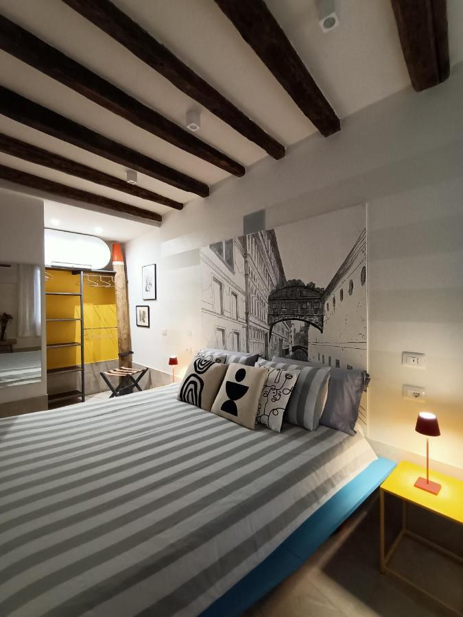 Casanova - Rialto Artistic Apartment *