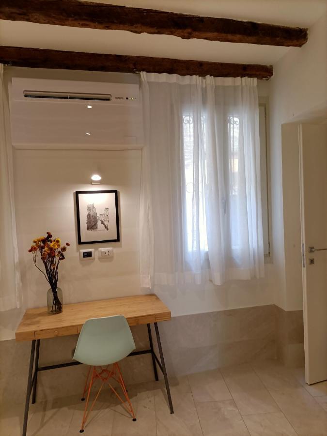 Casanova - Rialto Artistic Apartment *