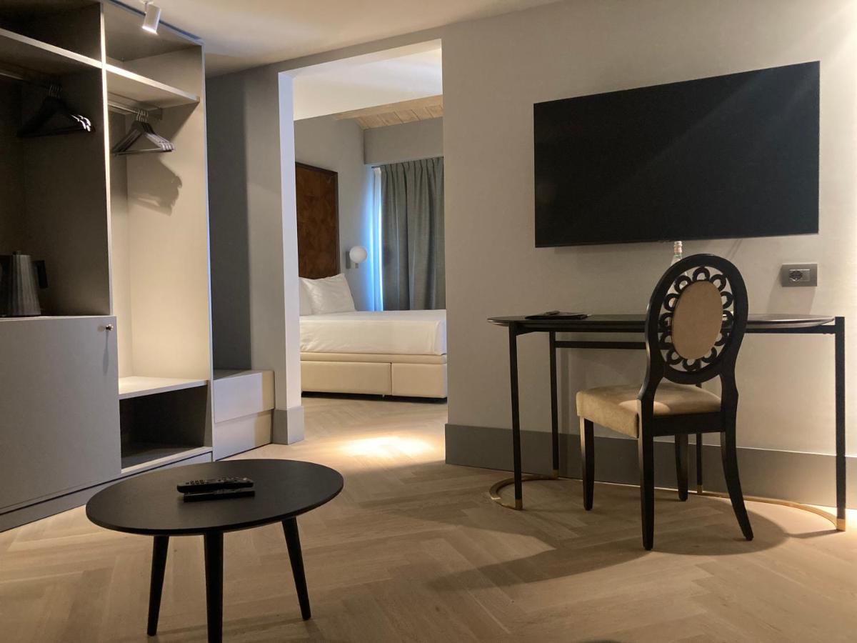 Dei Dragomanni Hotel 4*