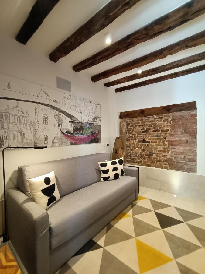 Casanova - Rialto Artistic Apartment *