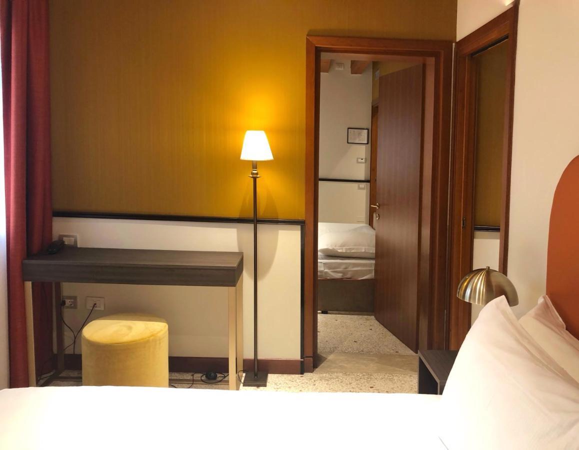 Palazzina Fortuny 3* Venice