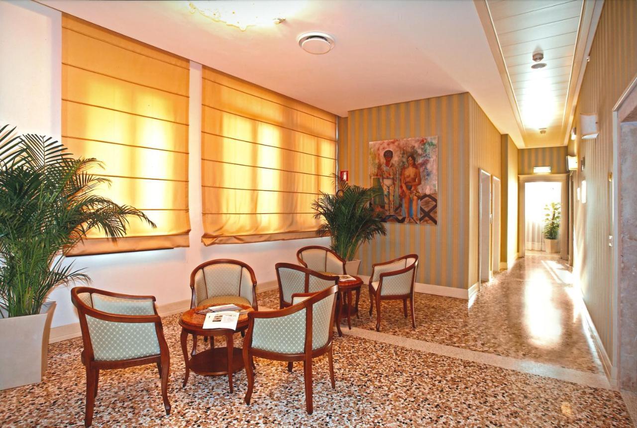 Bella Hotel