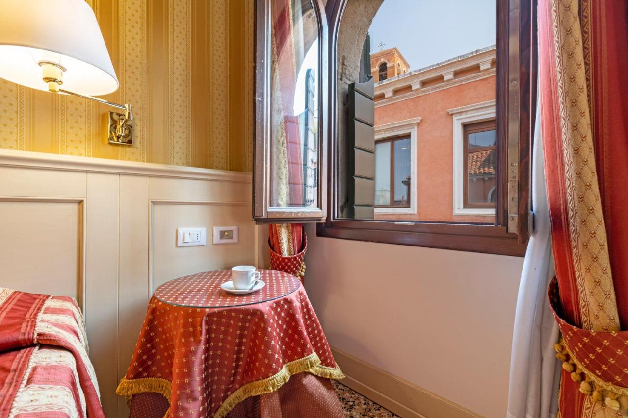 Hotel Bella 4*