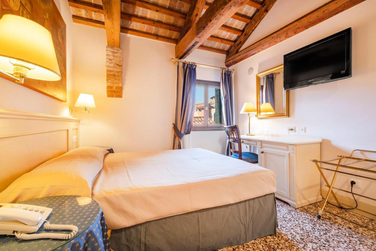Bella Hotel 4*
