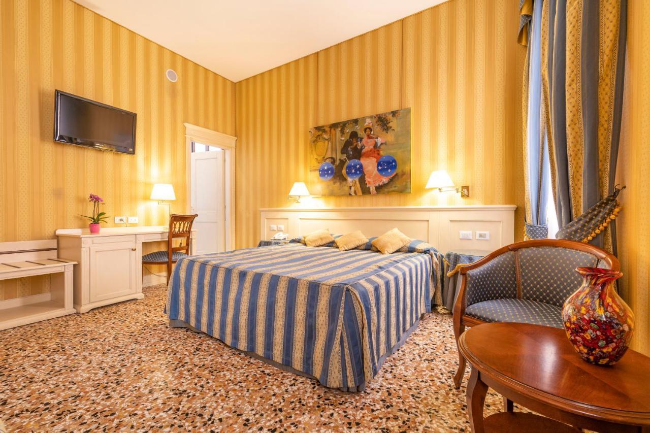 Hotel Bella