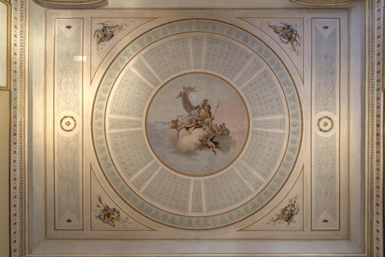 Apartamento Doge Stair, Gorgeous - Bbc Grand 2024 Tour Recorded Here! Veneza