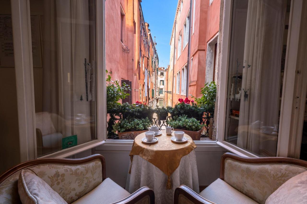 Casa Petrarca Hotel
