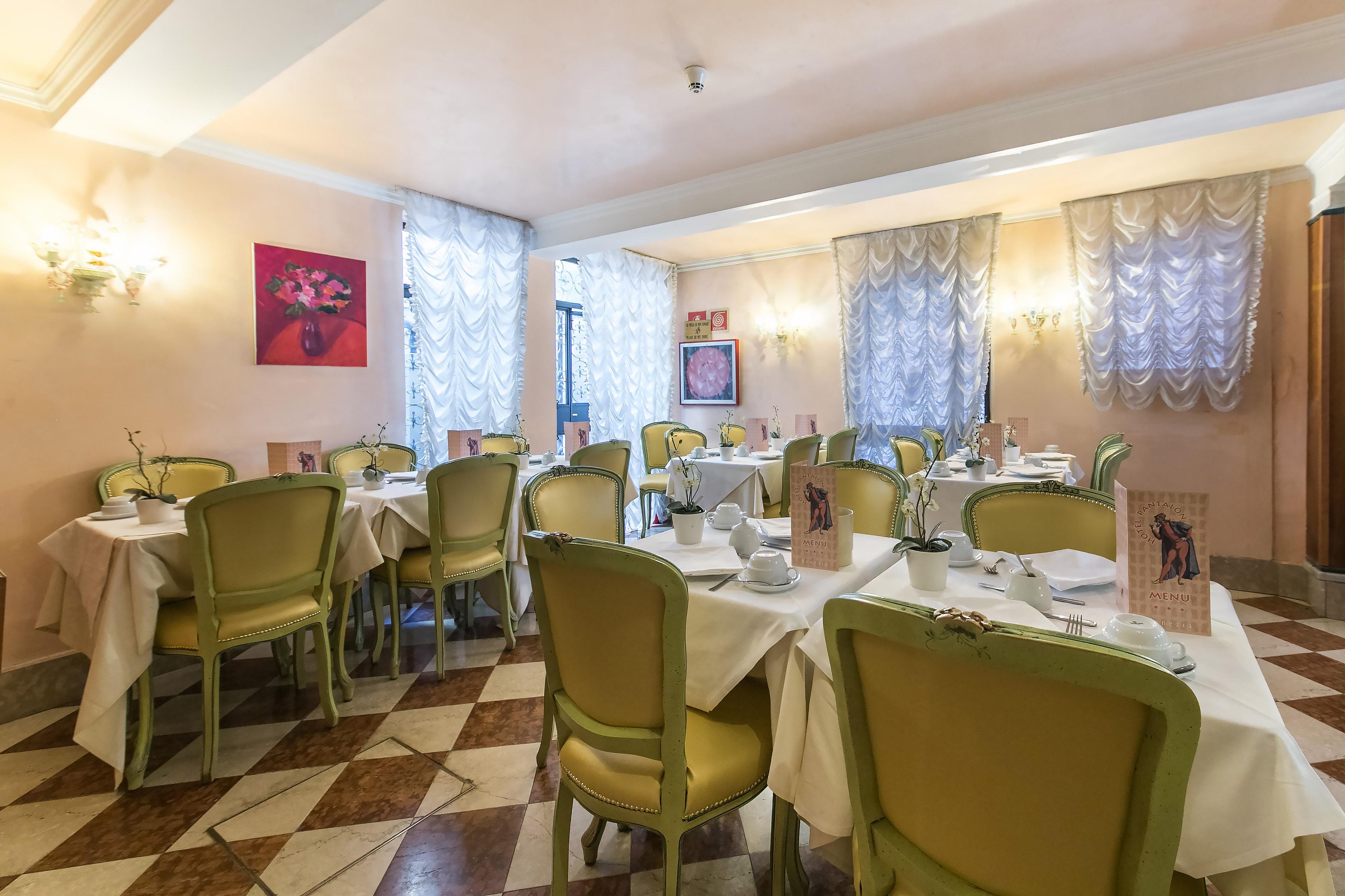 Hotel Pantalon Veneza