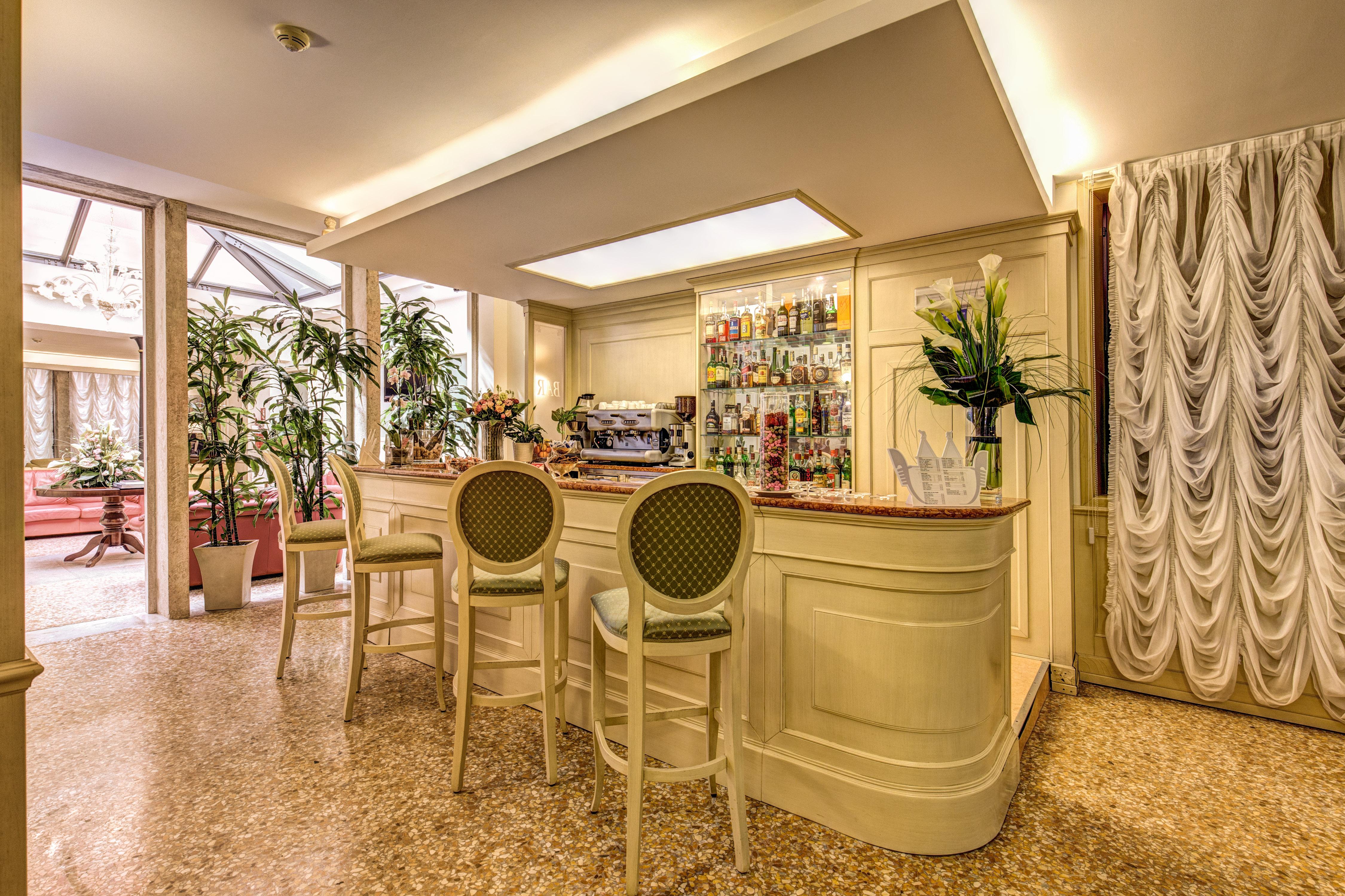 Bella Hotel