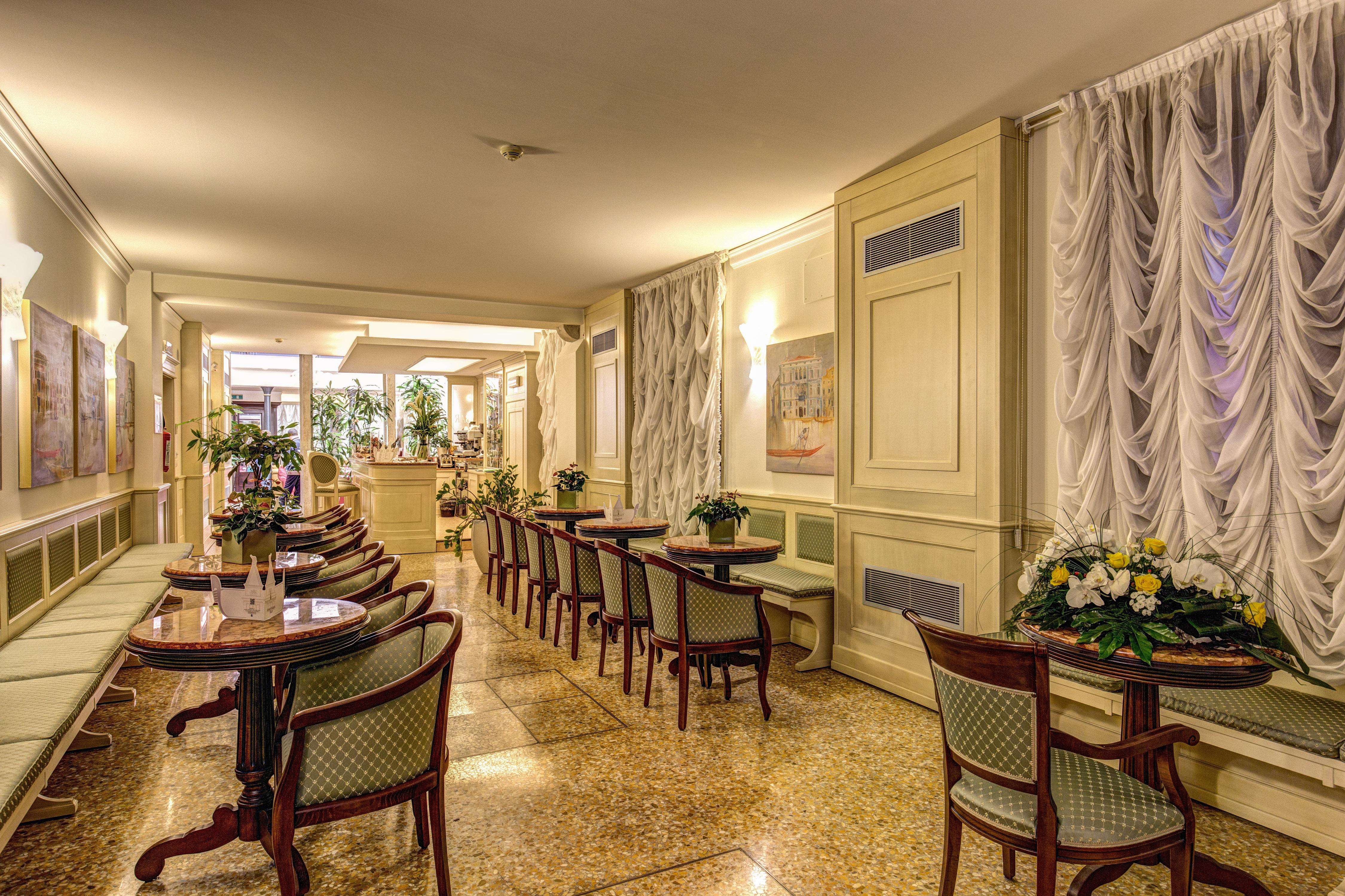 Bella Hotel 4*