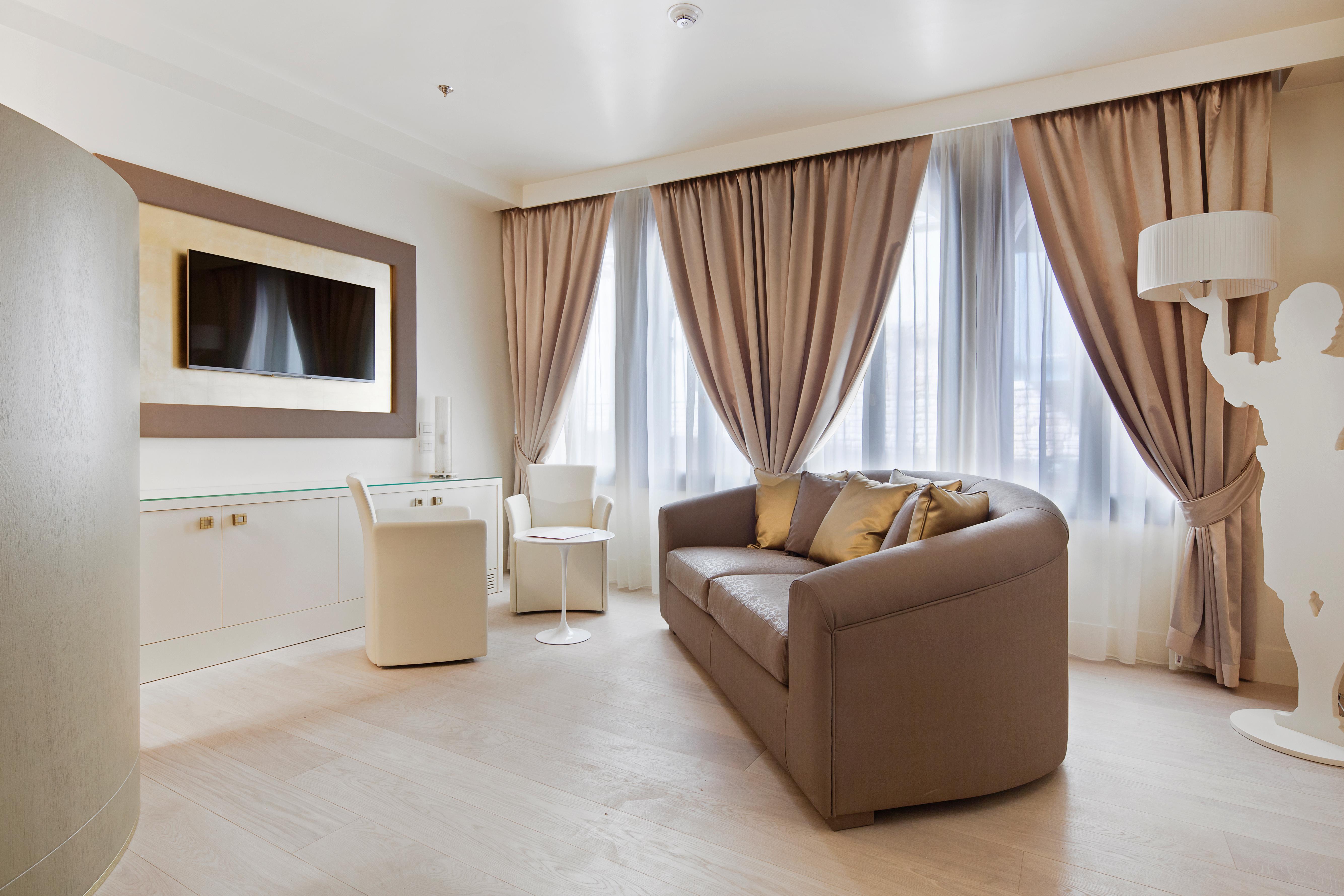 Palazzo Barocci 4*