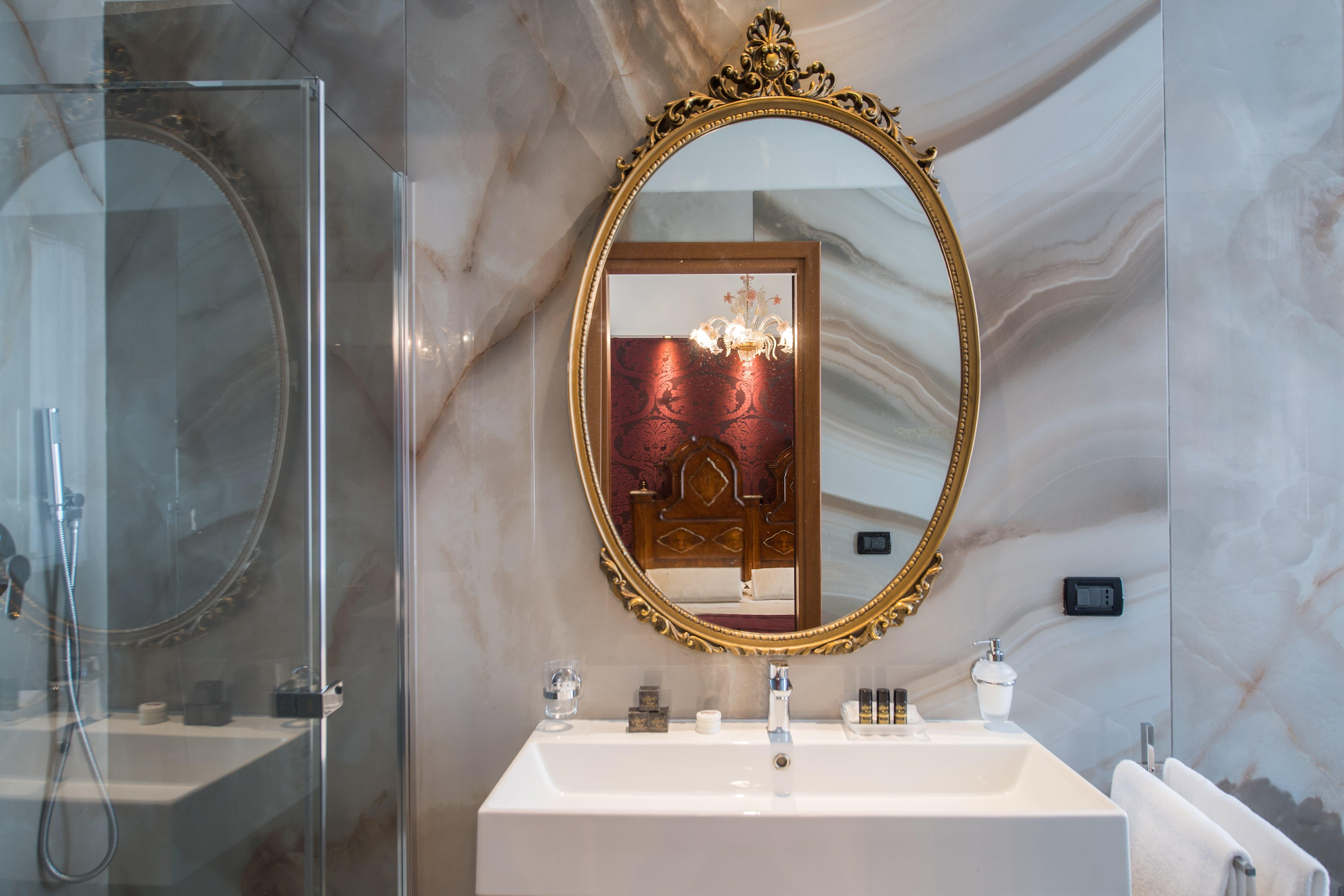 Guest house Locanda Leon Bianco On The Grand Canal Venice