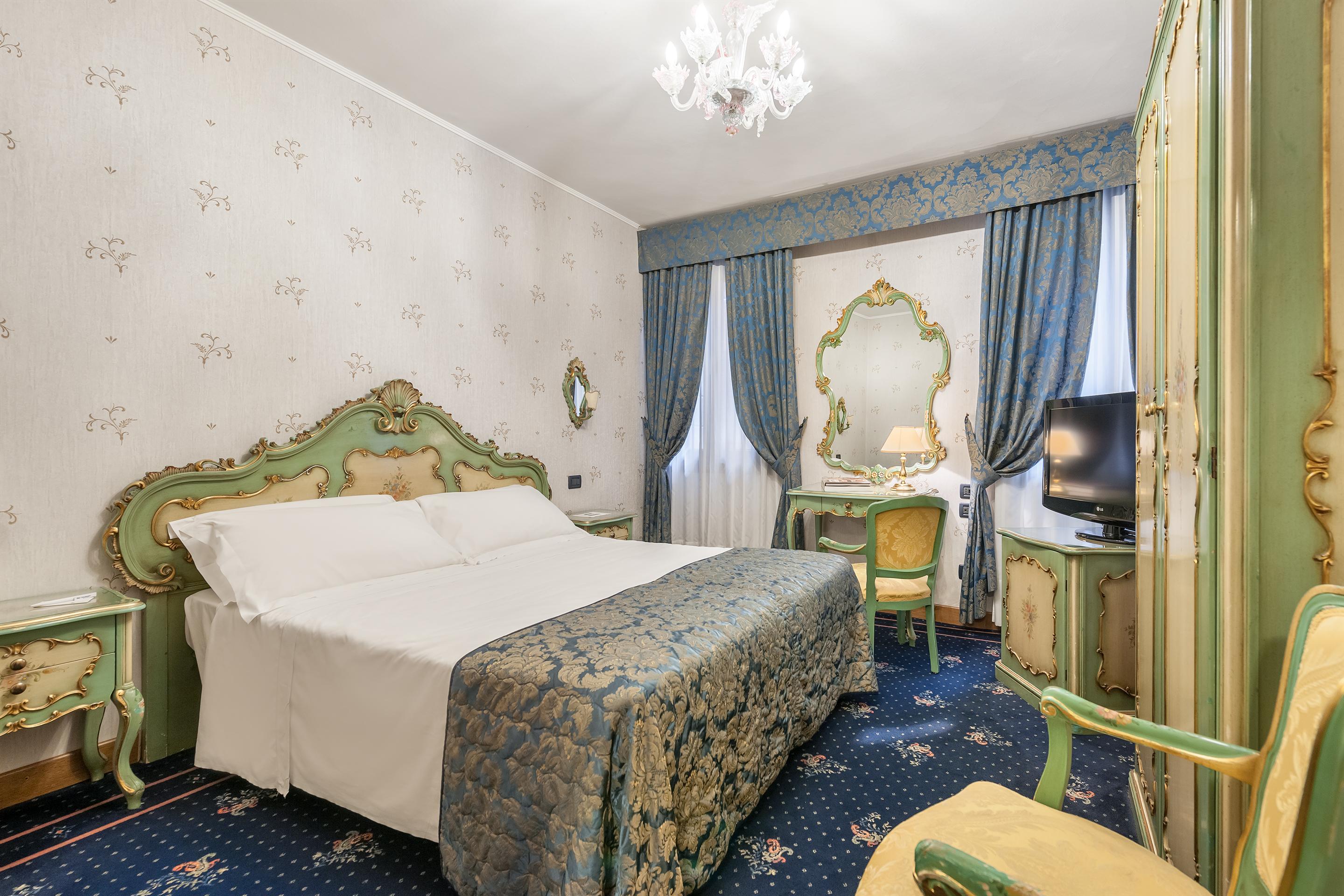 Hotel Montecarlo 3*