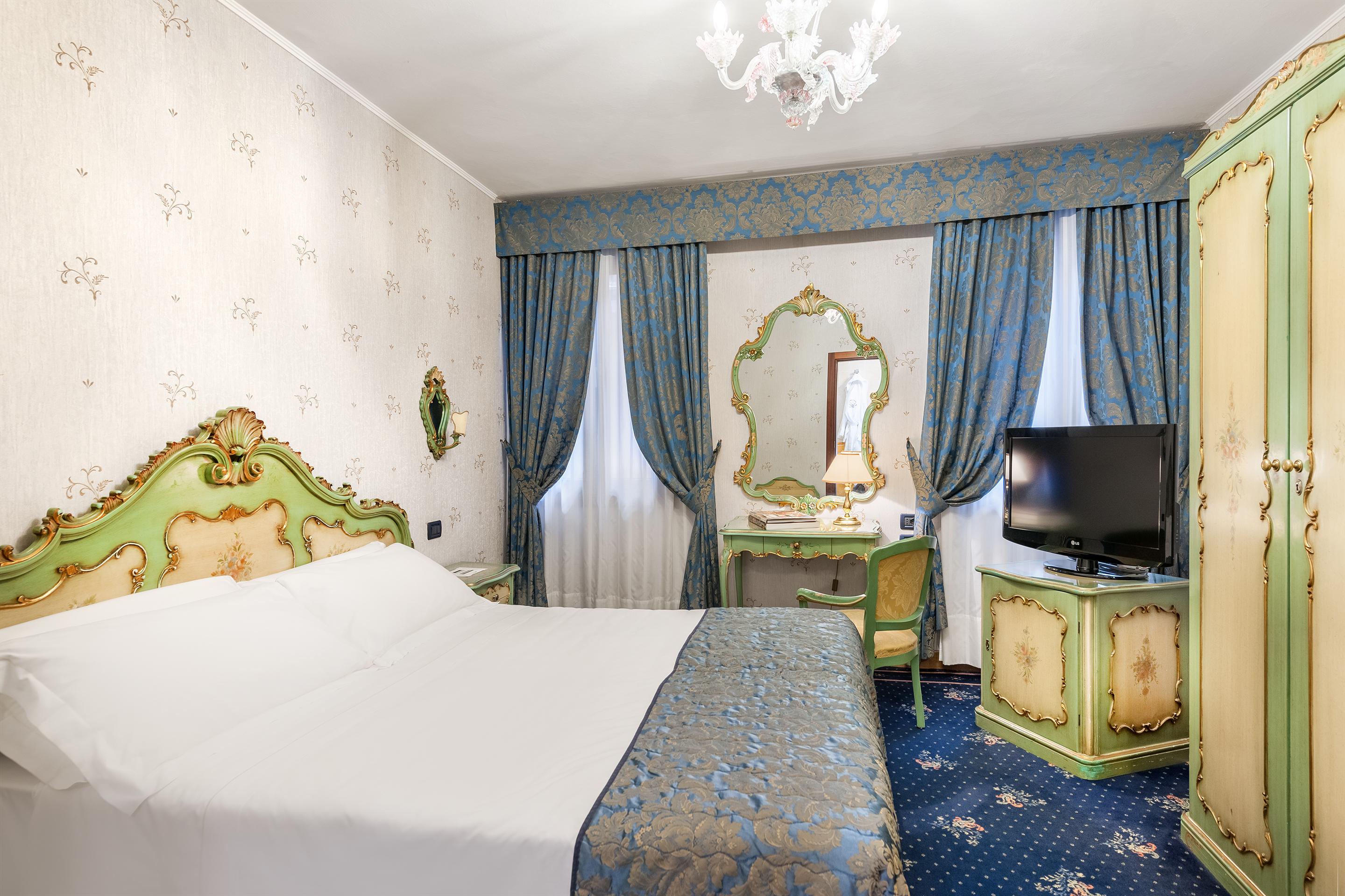 Montecarlo Hotel