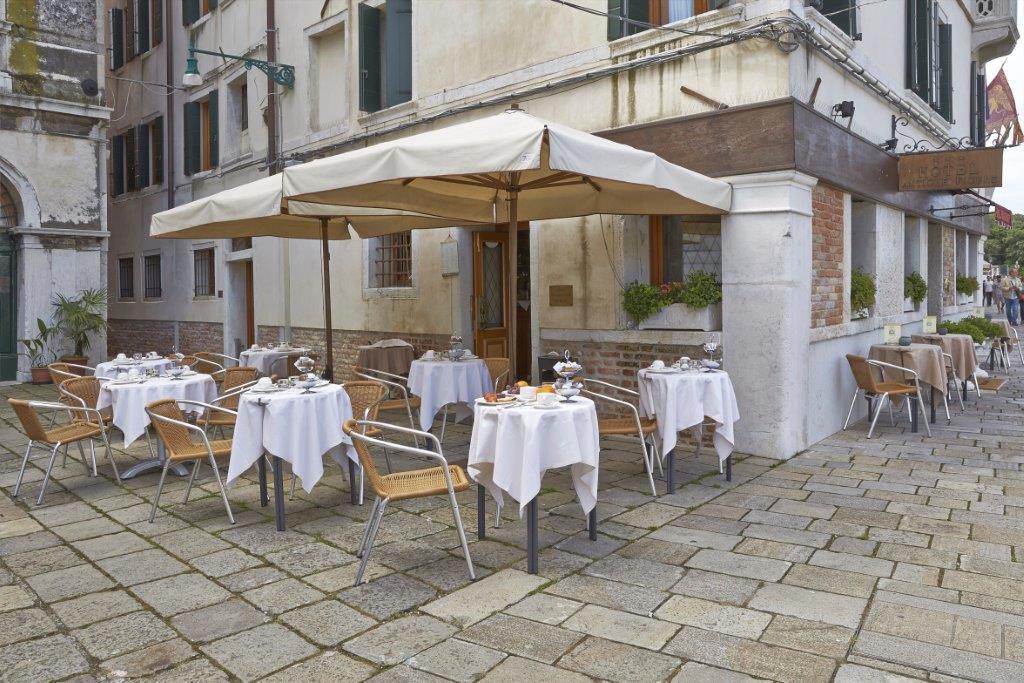 Hotel Antiche Figure 3*