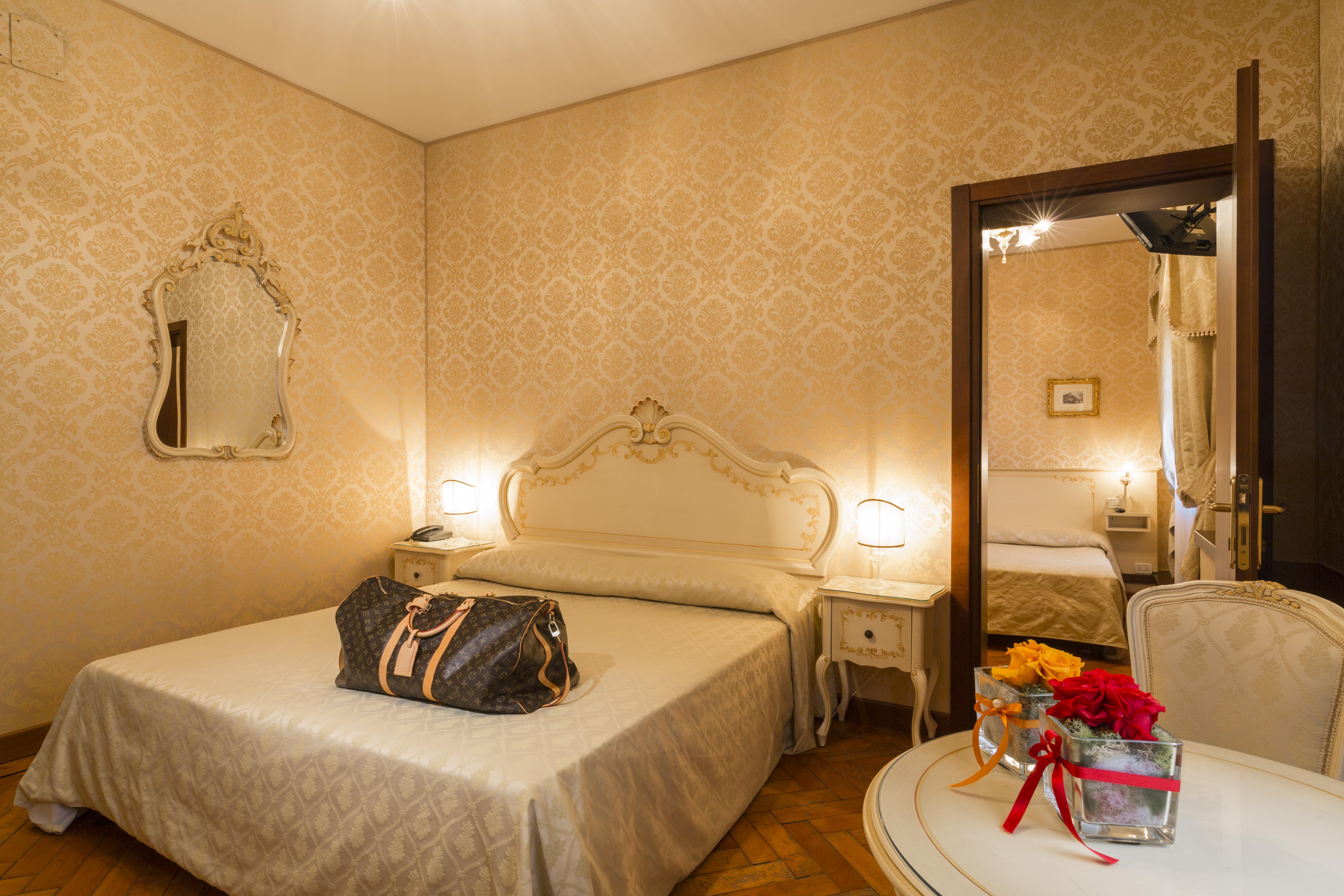 Palazzo Guardi Guest house Venice