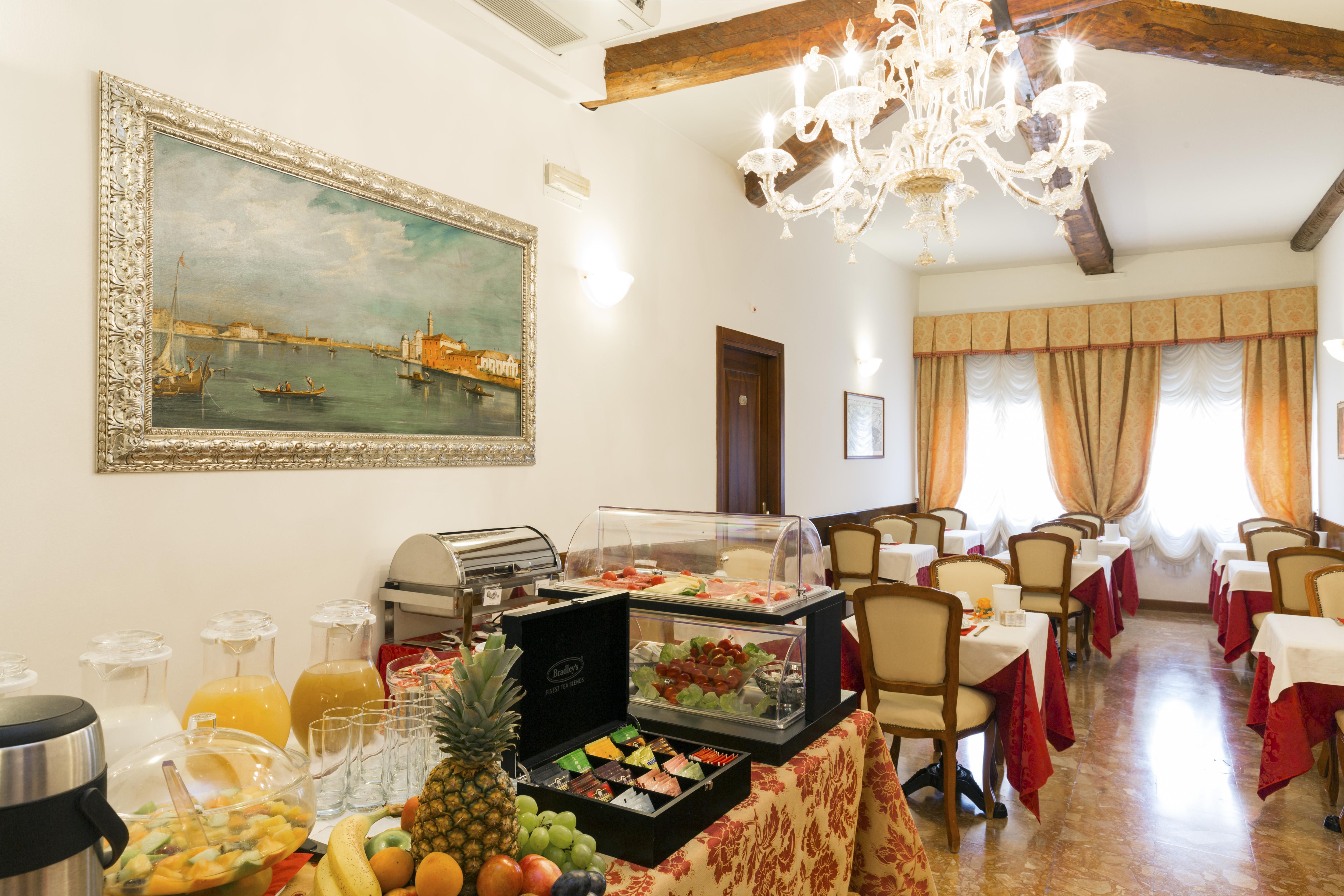 Palazzo Guardi 3* Veneza
