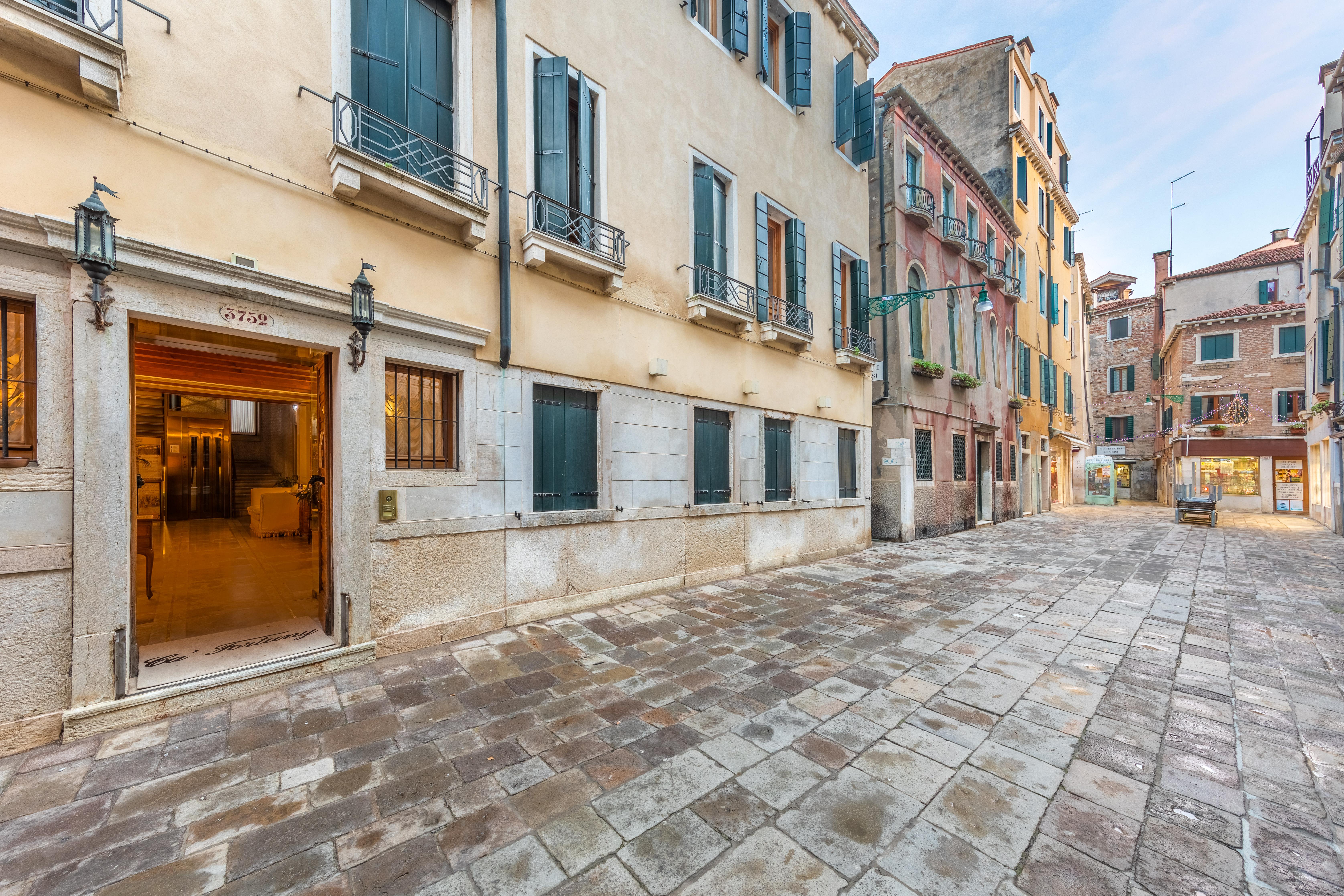 Bed & Breakfast Palazzina Fortuny Venice