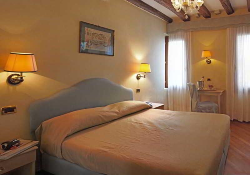 Residenza Favaro Hotel *