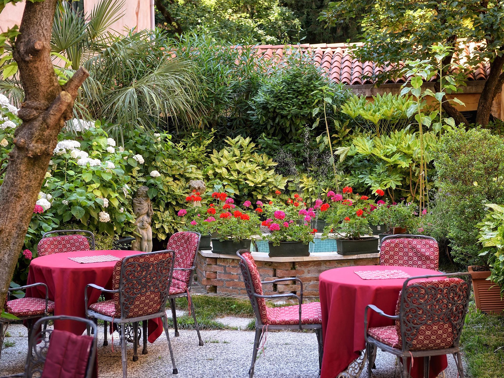Amadeus 4* Veneza