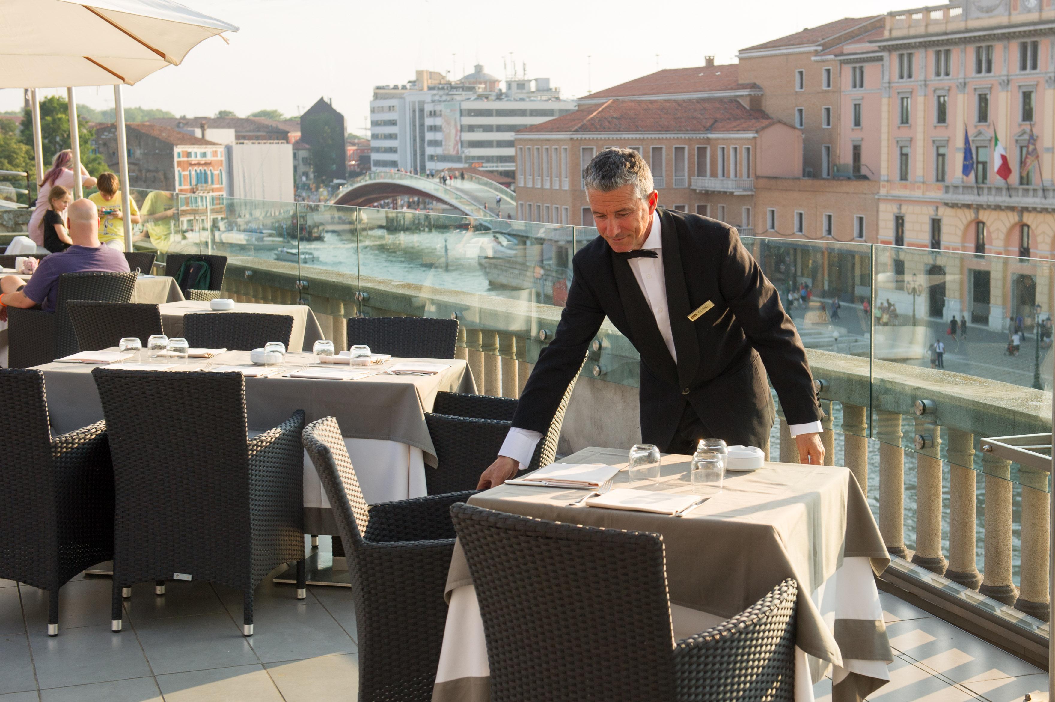 Carlton On The Grand Canal Hotel