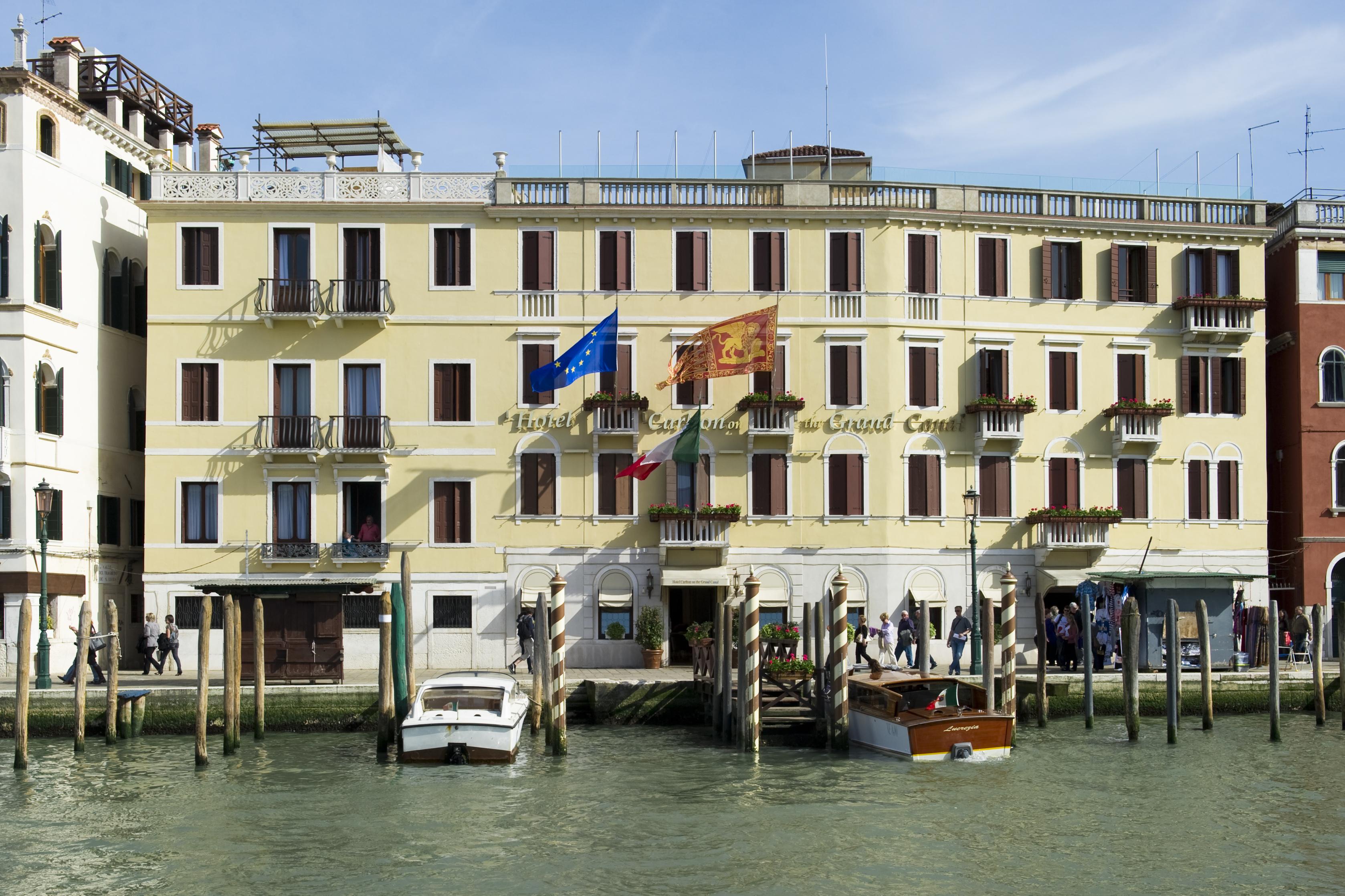 Carlton On The Grand Canal Hotel