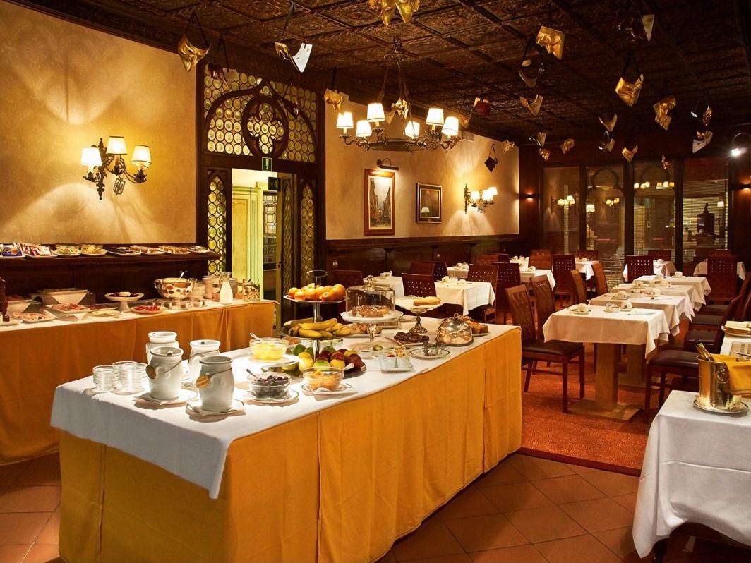 Saturnia & International Hotel 4*
