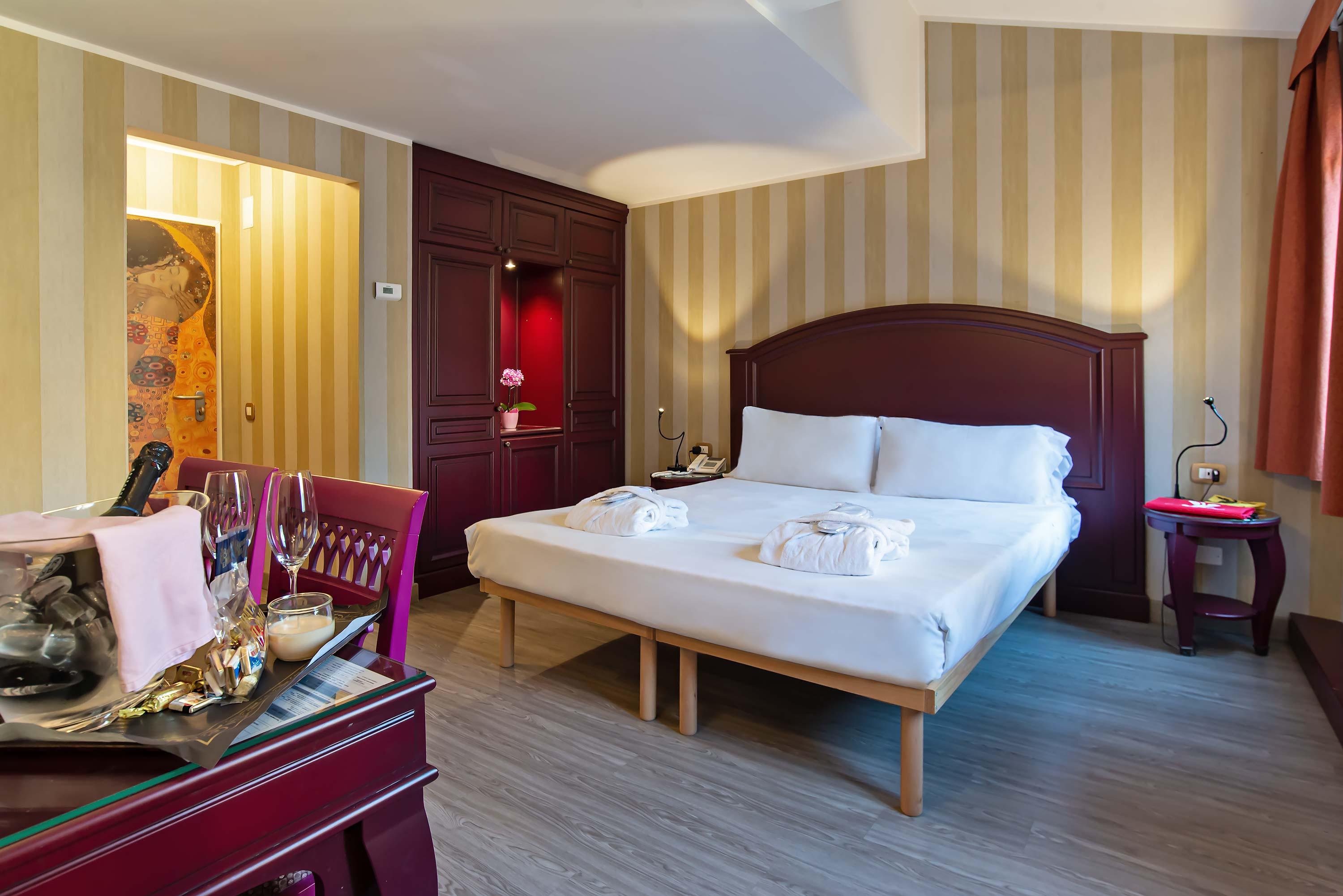 La Fenice Et Des Artistes Hotel