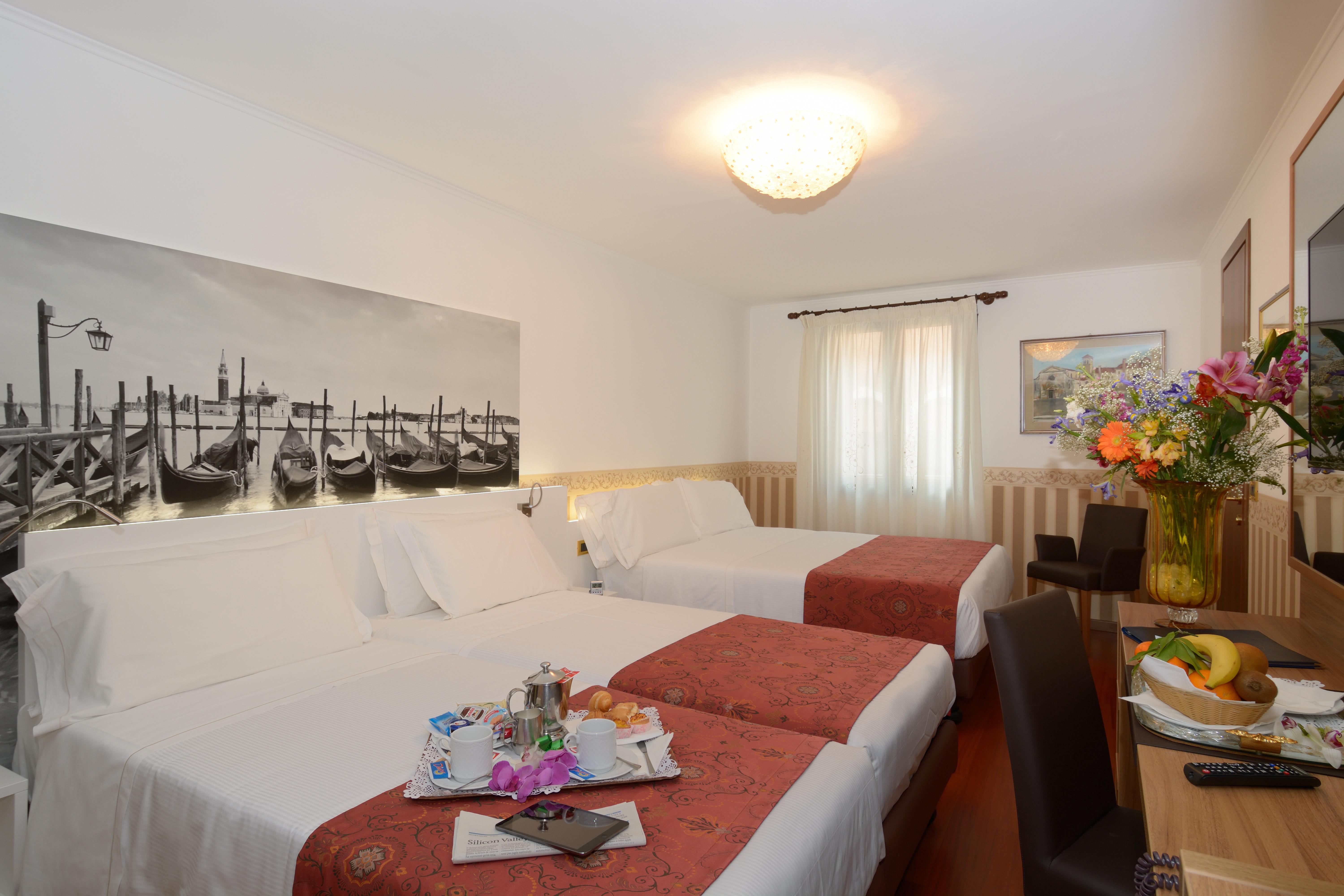 Hotel Unahotels Ala Venezia-adults 16 Venice