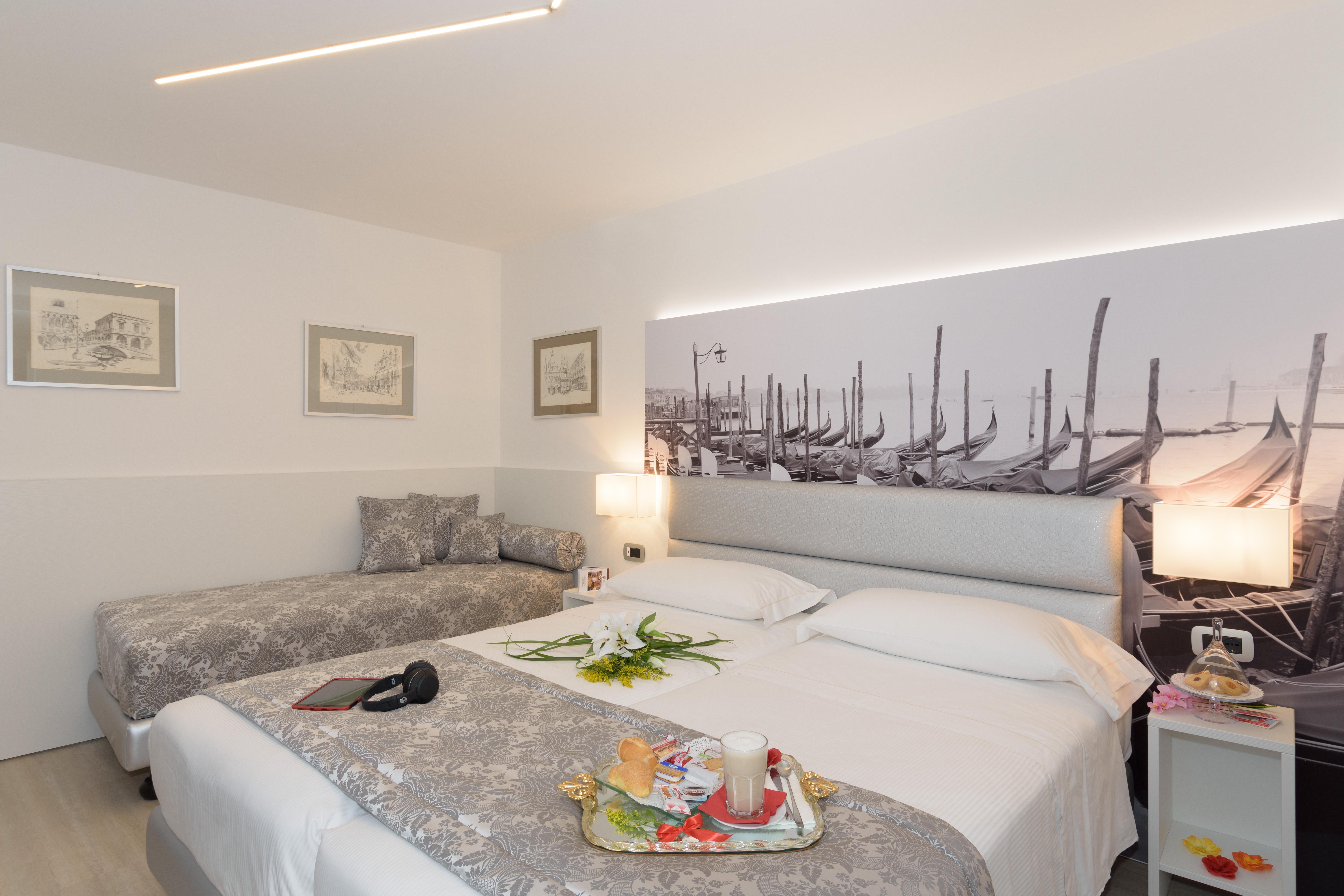Unahotels Ala Venezia-adults 16 Hotel