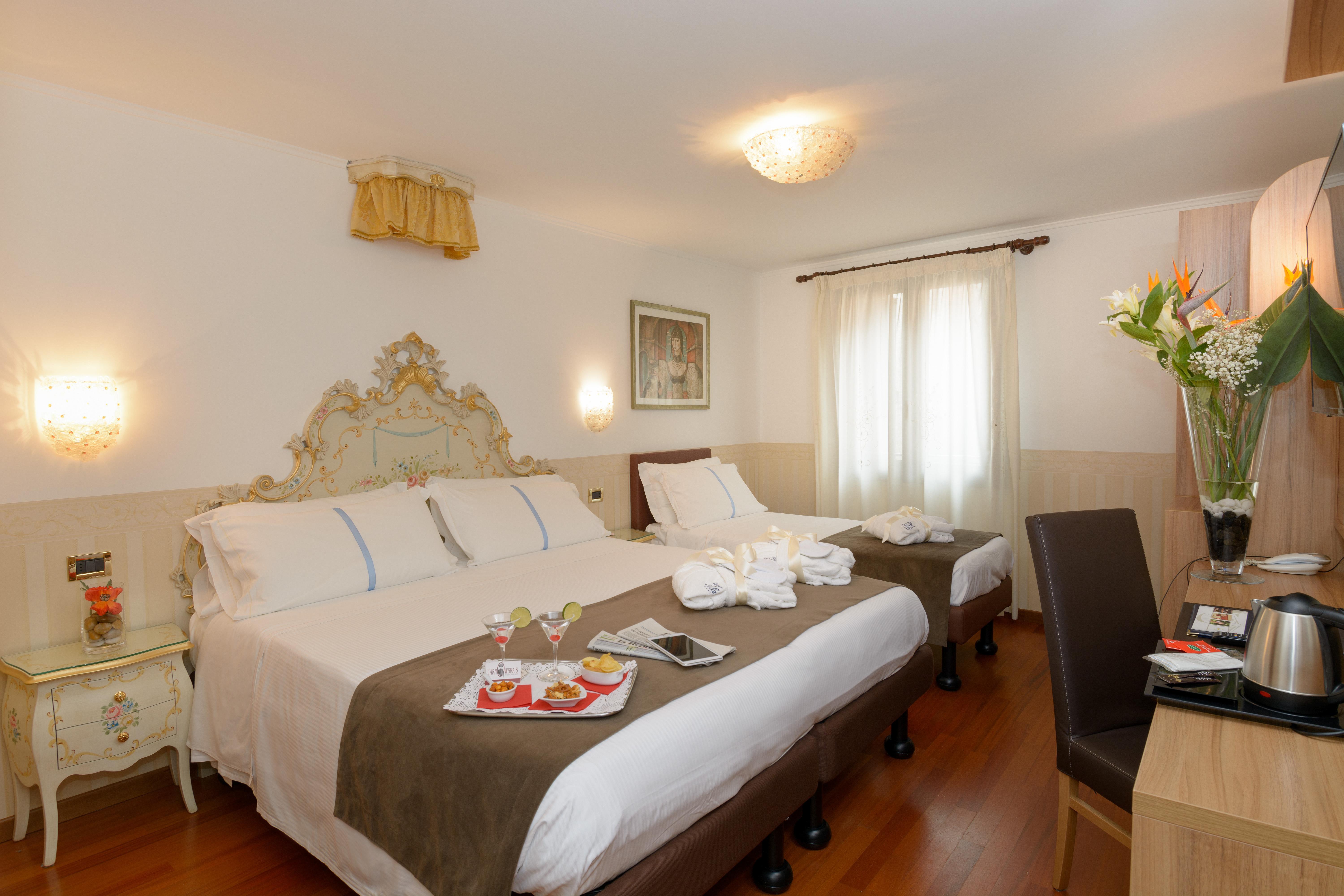 Unahotels Ala Venezia-adults 16 3* Venice