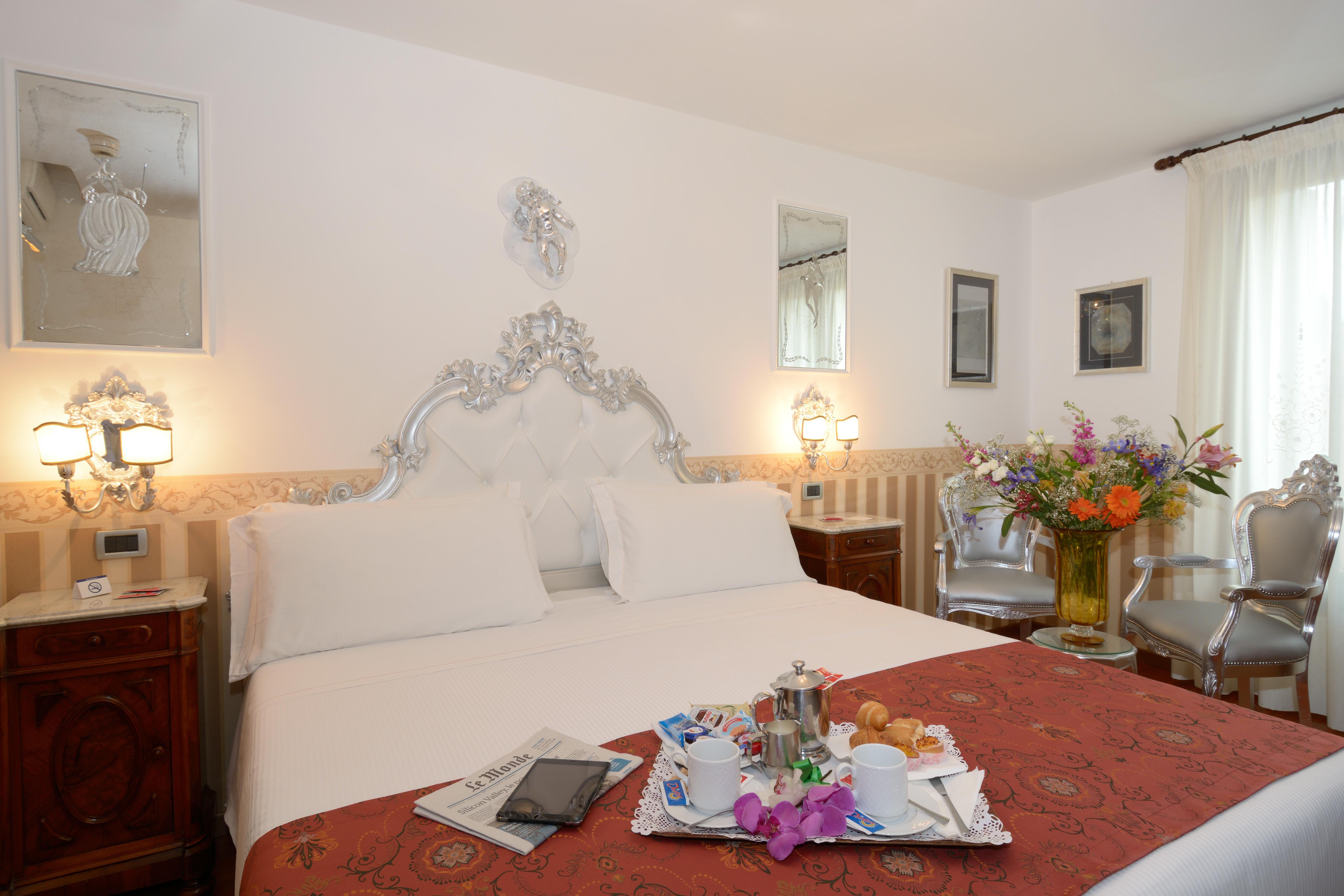 Hotel Unahotels Ala Venezia-adults 16 3*