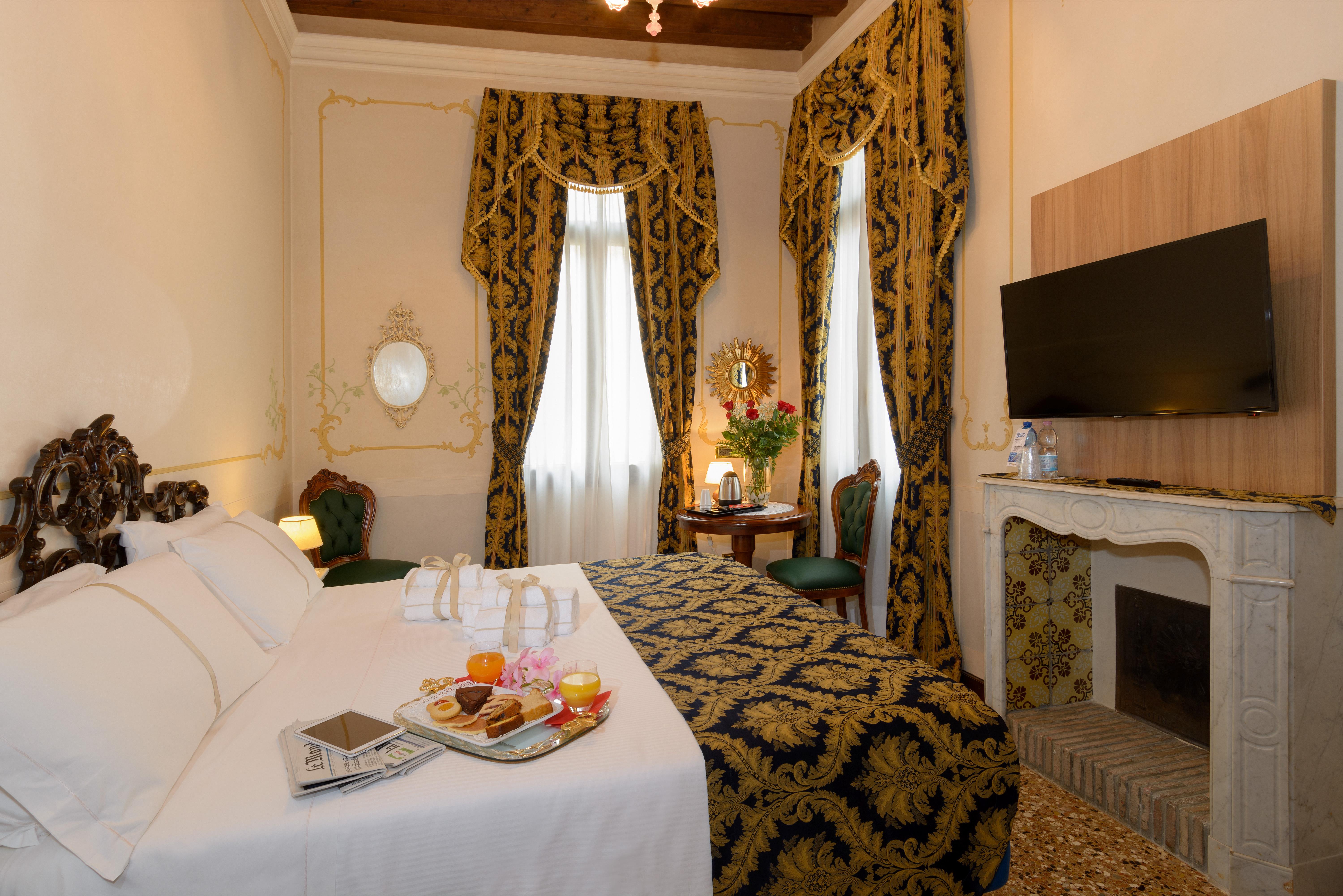 Unahotels Ala Venezia-adults 16 3* Venice