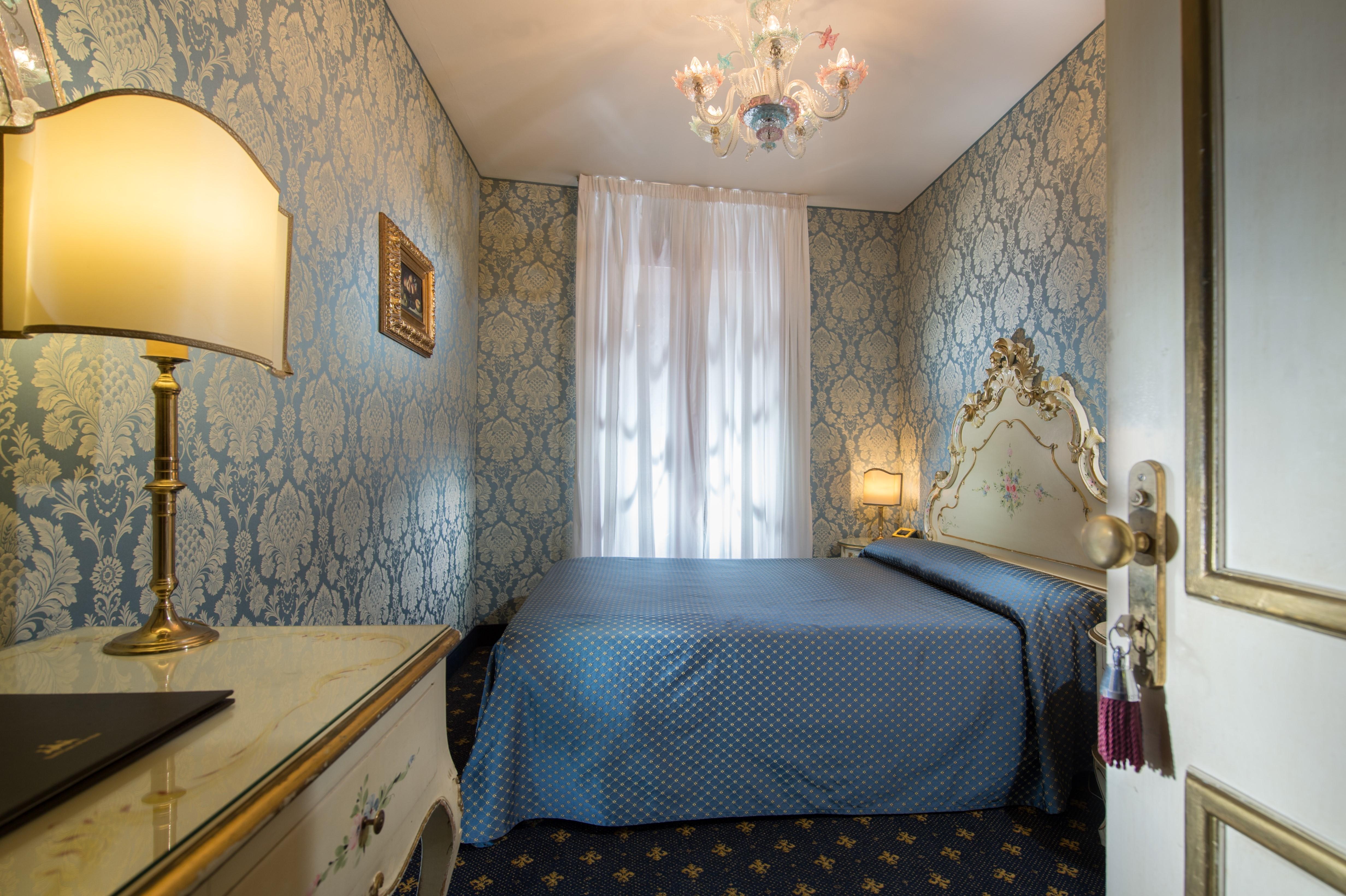 Rialto Hotel