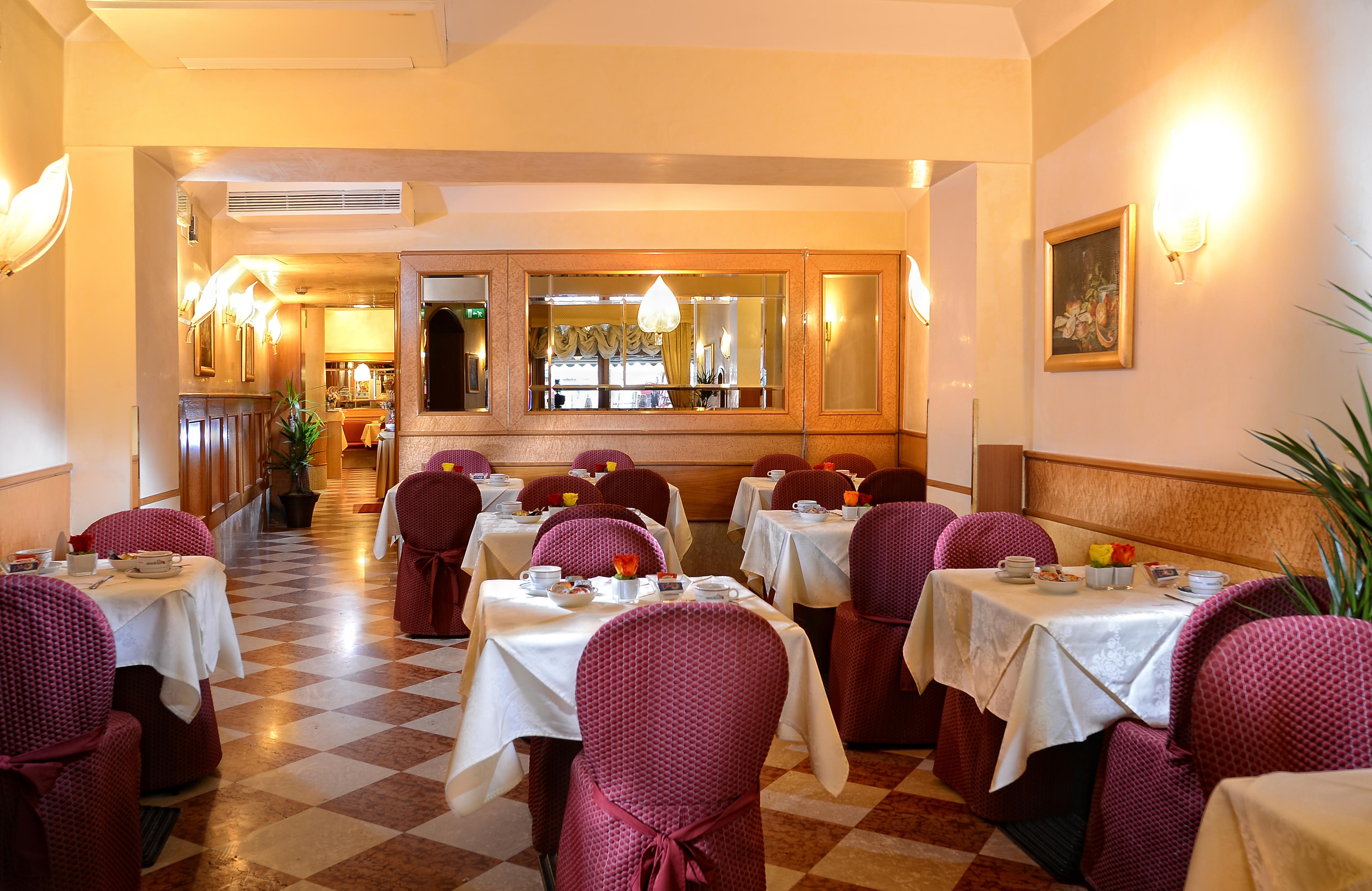 Rialto Hotel