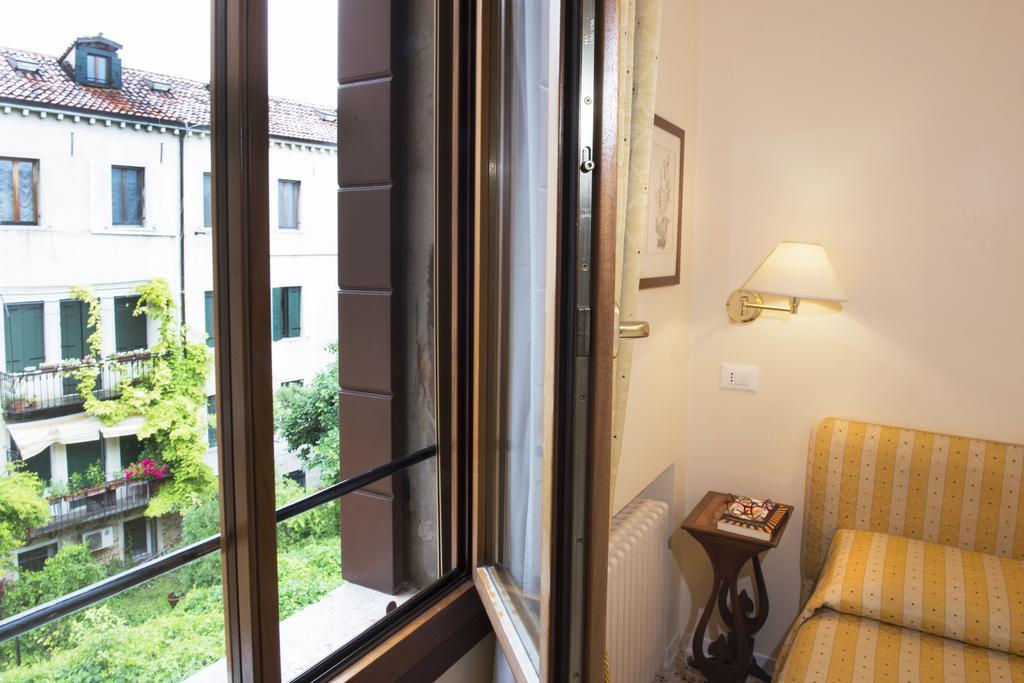 Agli Alboretti 3* Venice