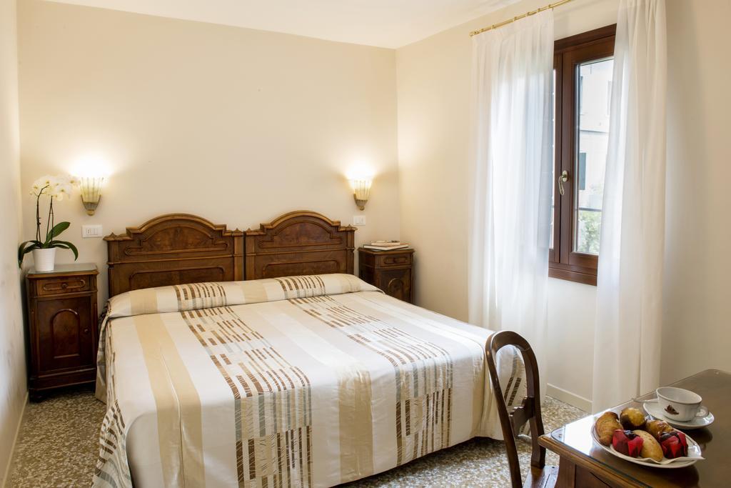 Hotel Agli Alboretti 3*