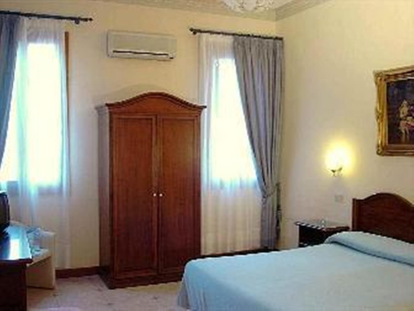 Florida Hotel 2*