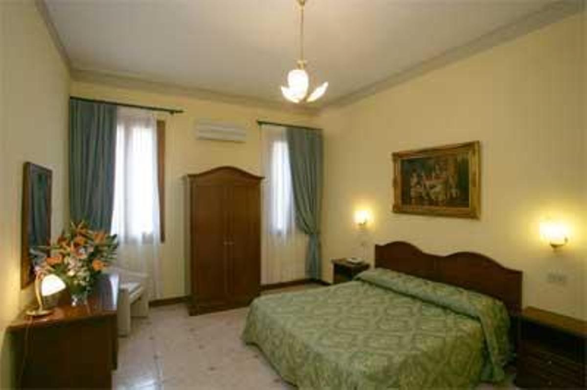 Hotel Florida