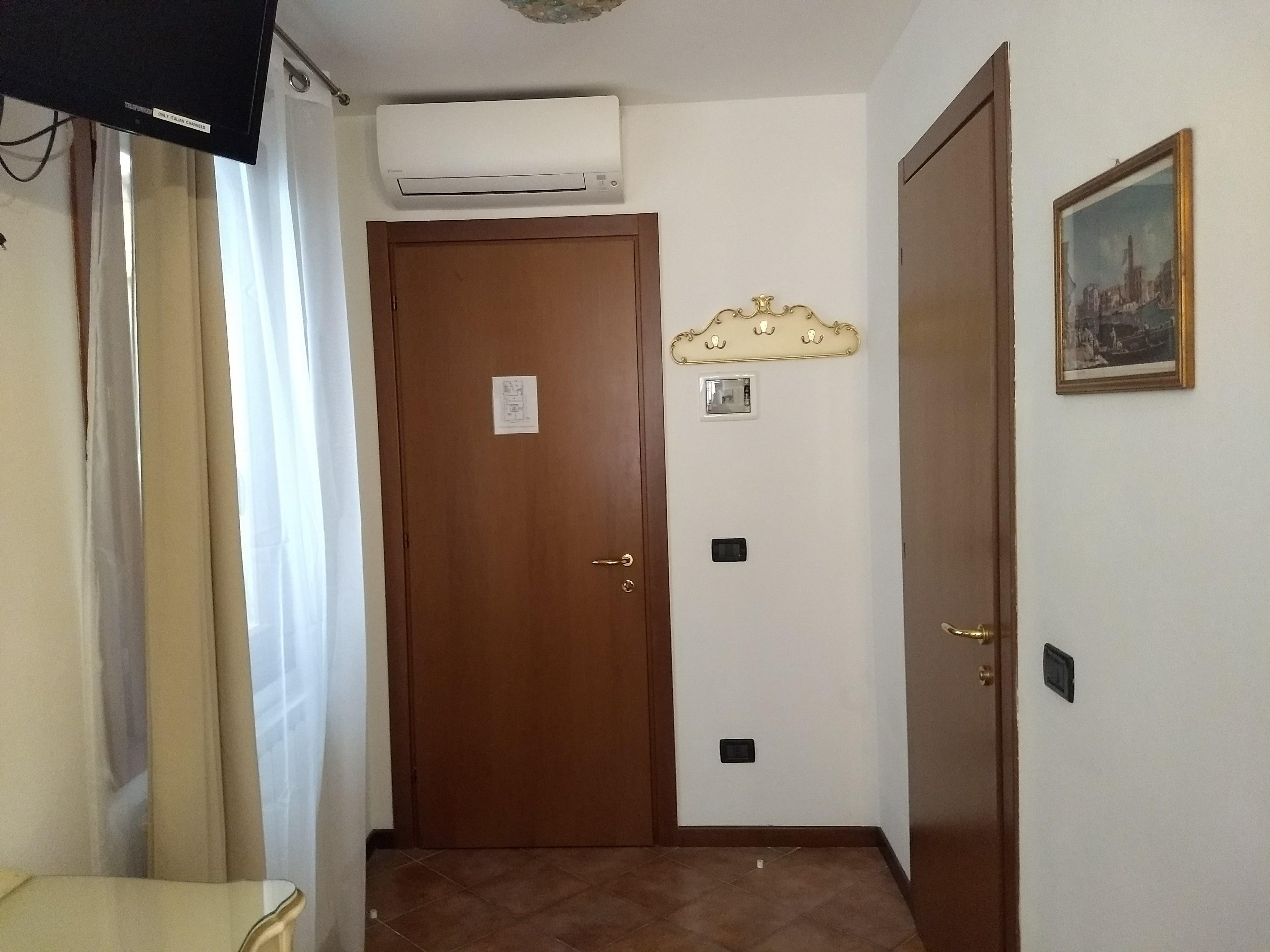 Alloggi Ss Giovanni E Paolo Guest house