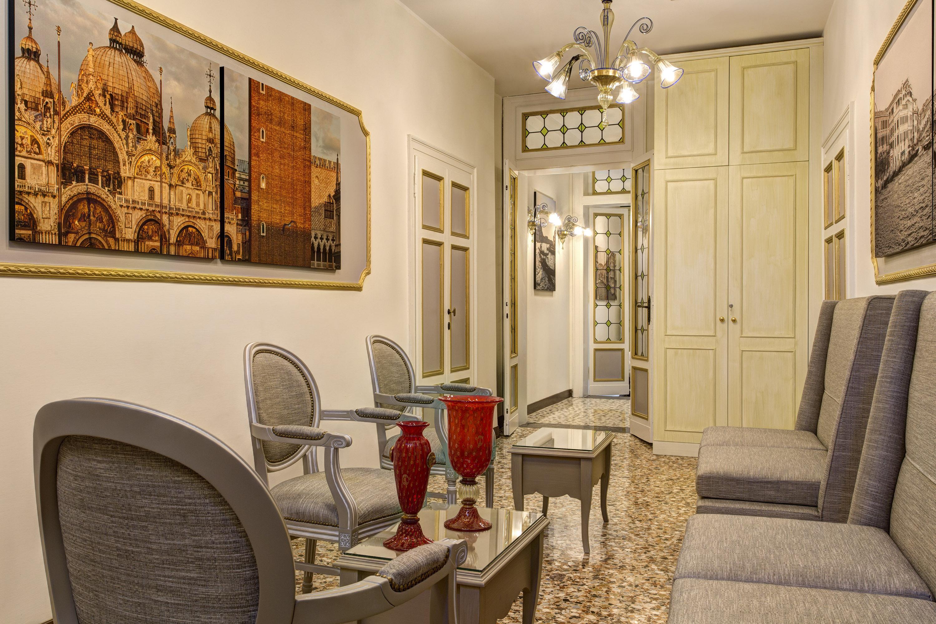 Gkk Exclusive Private Guest house