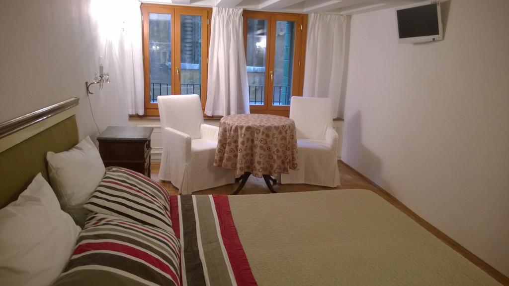 In Back To San Marco Tourist Apartment