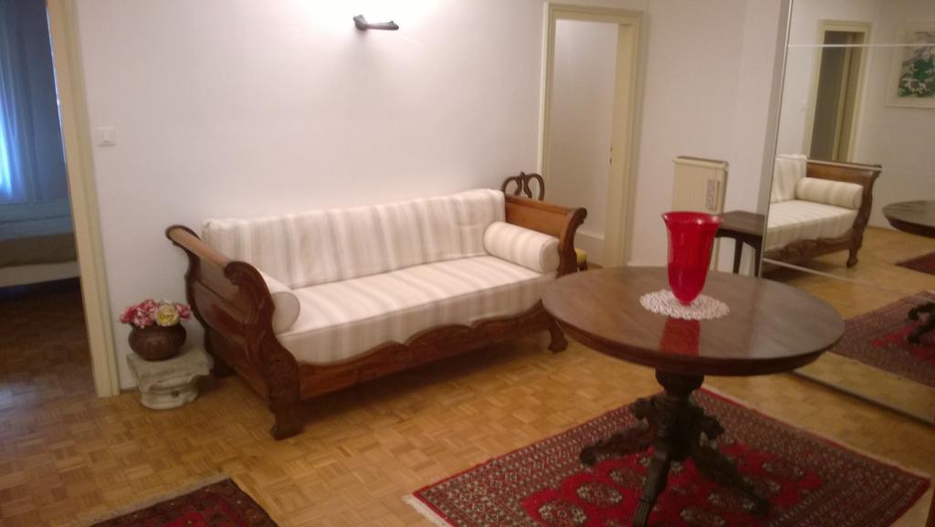 In Back To San Marco Tourist Apartment