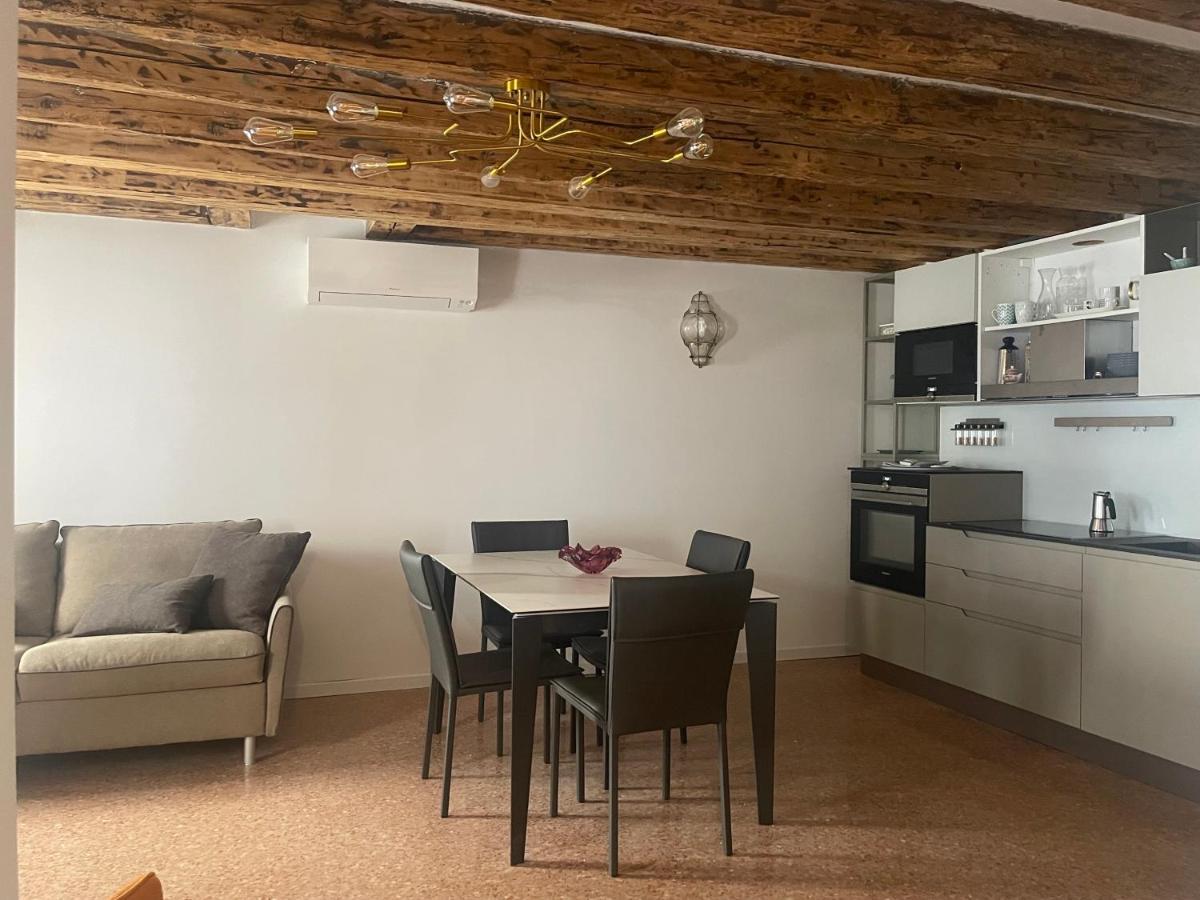 Apartment Ca' Ai Sospiri *