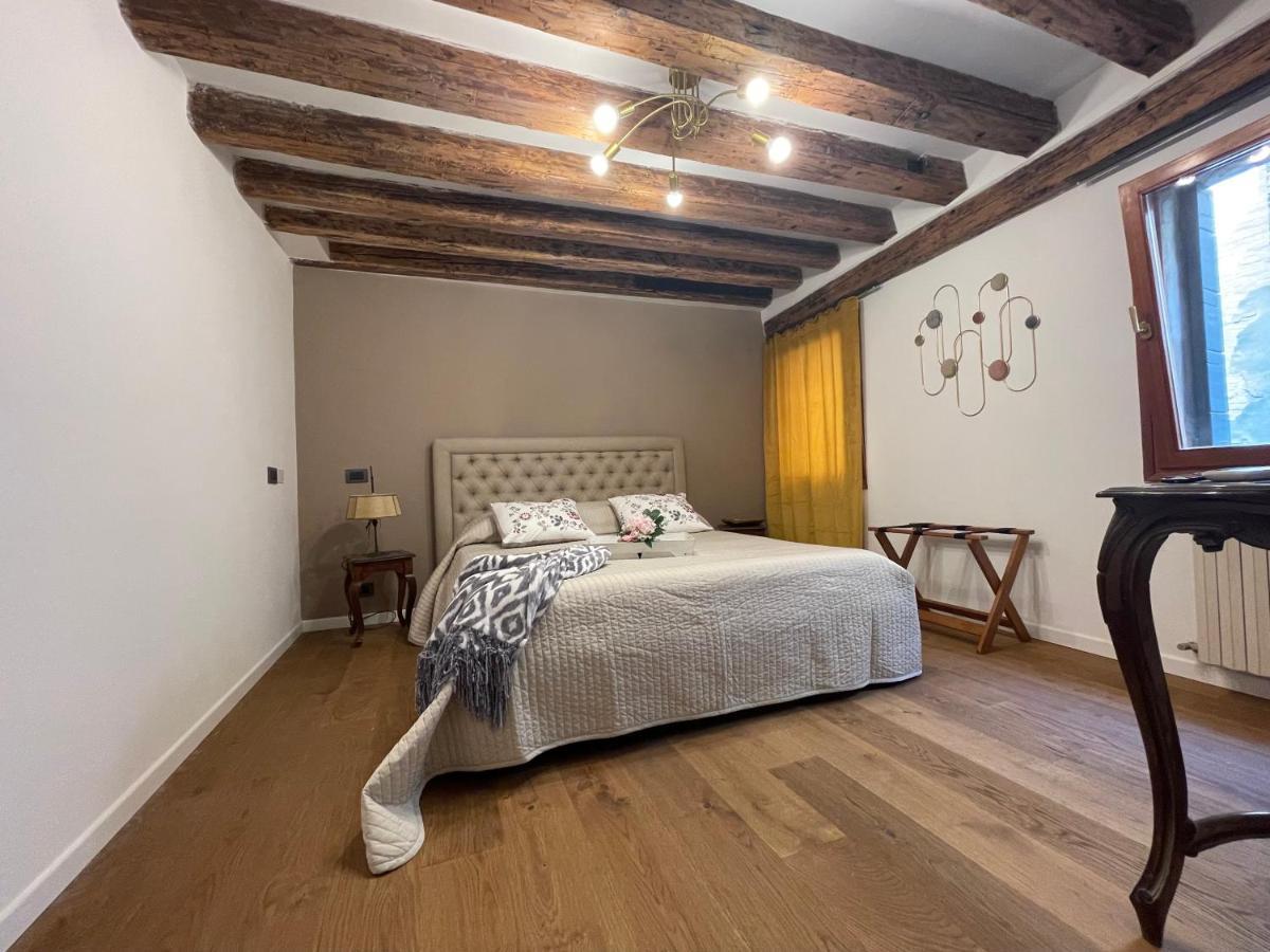 Apartment Ca' Ai Sospiri *