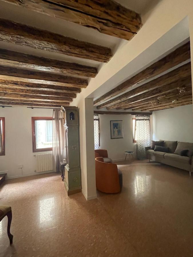 Ca' Ai Sospiri * Venice