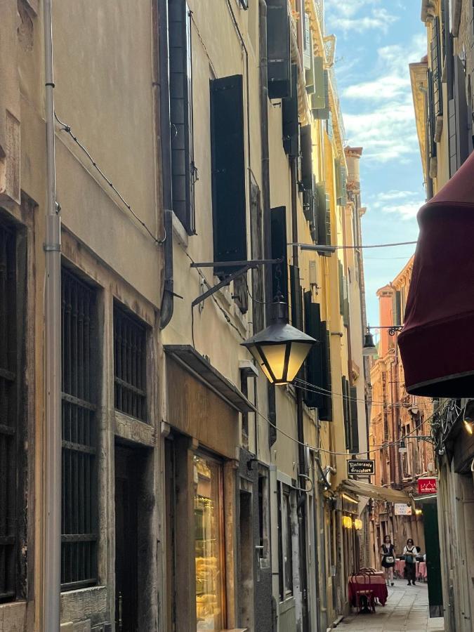 Ca' Ai Sospiri Venice
