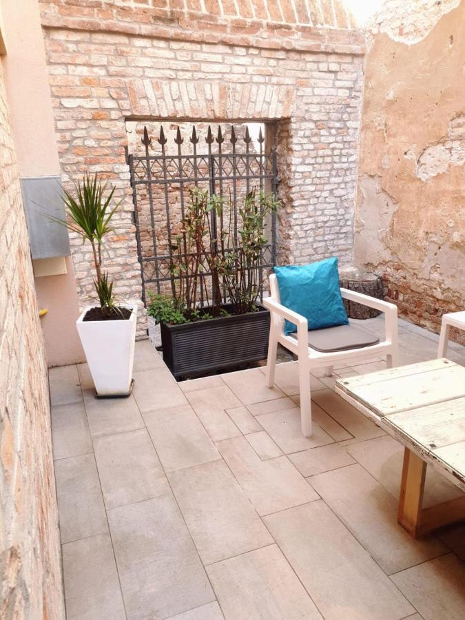 With Private Courtyard Apartment